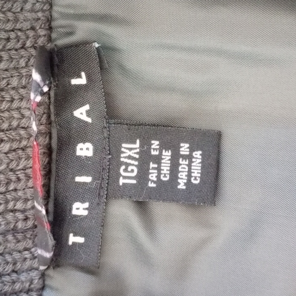 COPY - Tribal Ladies Plaid Nylon Vest Size:XLarge Color:Gray and Red - Picture 6 of 10